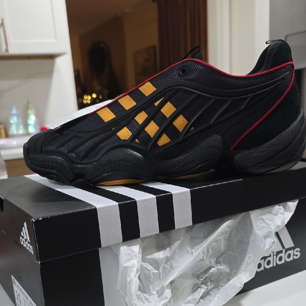 adidas Grambling State Tigers Intimidation Low 'Core Black/Team Colleg Gold/Team
